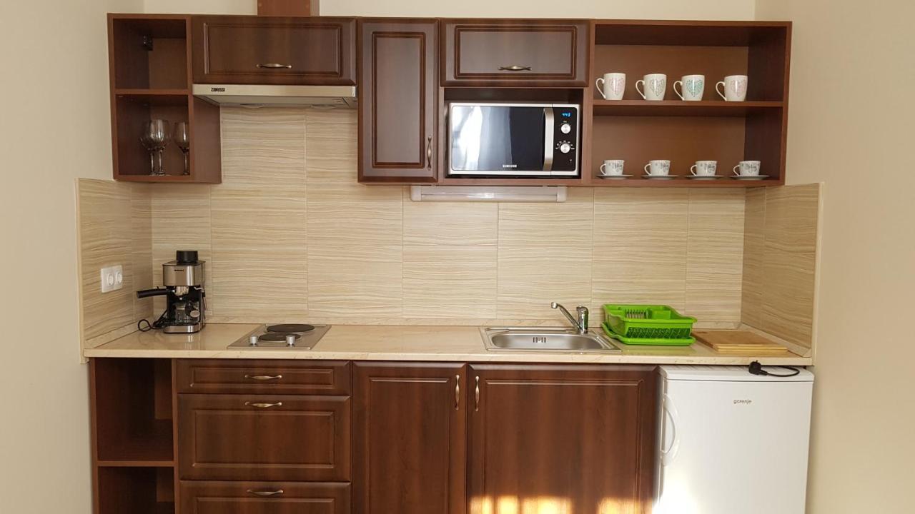 Toscana Apartman Gyula Ngoại thất bức ảnh