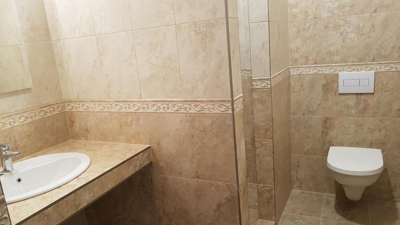 Toscana Apartman Gyula Ngoại thất bức ảnh